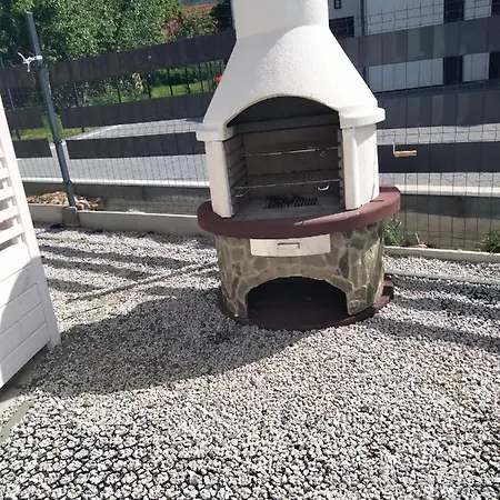 דירה 2- Pokojowy קרפאז'